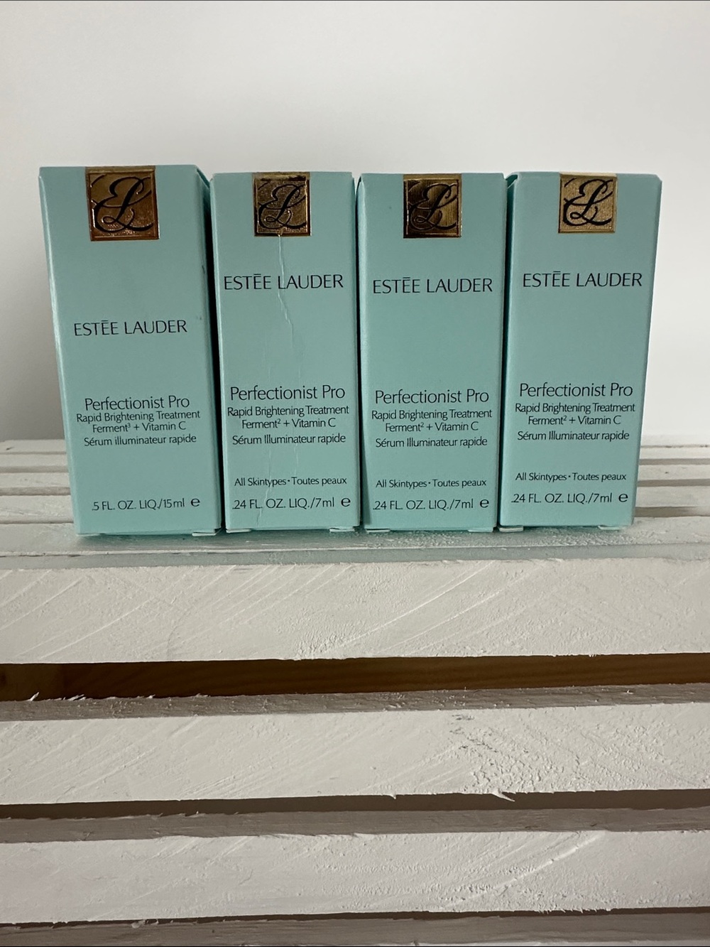 4x Estée Lauder Perfectionist Pro